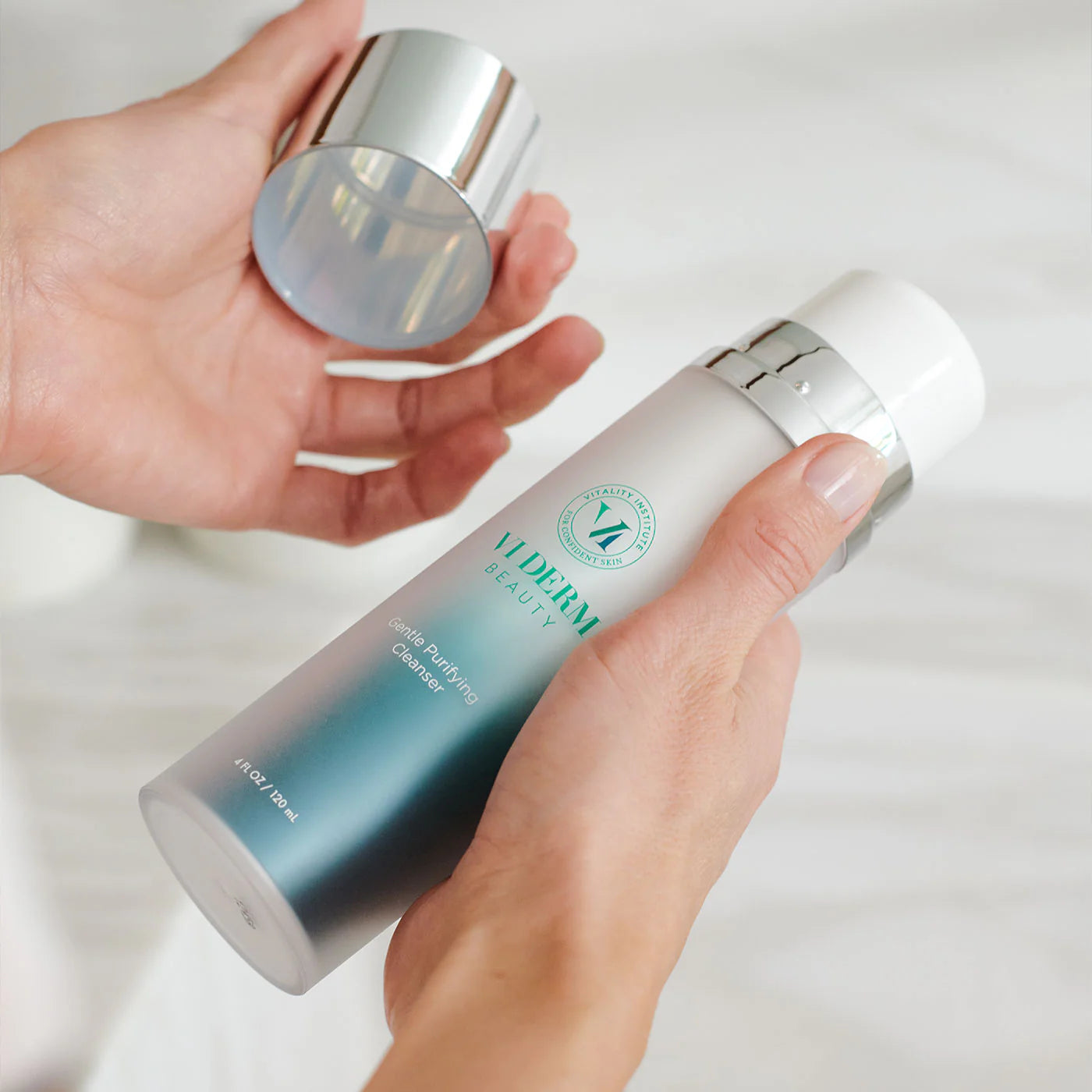 VI Derm Gentle Purifying Cleanser